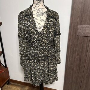 Altar’d State black and yellow Floral Long Sleeve Tiered Mini Dress Size Medium.
